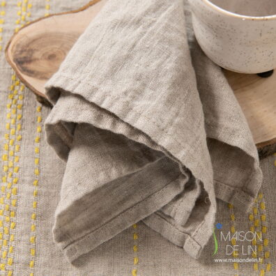 Serviette de lin naturelle.
