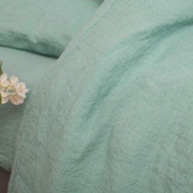 Drap de lin bleu vert, lavé, peut être – finition simple ou avec élastique.