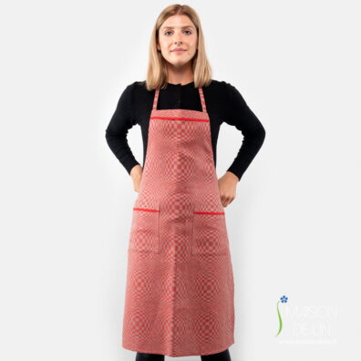 Tablier à bavette adulte de lin coton rouge en design à carreaux 3D.