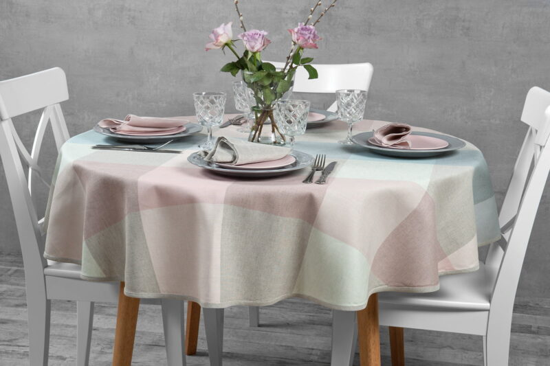 Nappe ronde / ovale de lin coton lavé à carreaux large en couleurs pastel rose, aqua, beige, vert.