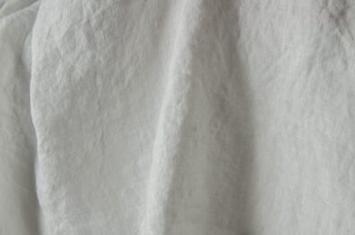 Tissu de lin lavé en couleur blanc cassé