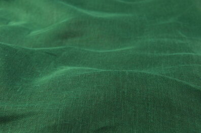 Tissu de lin transparent en couleur vert alpin