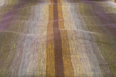 Tissu de lin transparent en rayures colorées