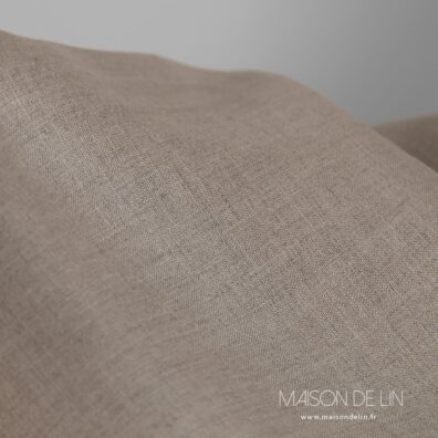 Tissu solid de lin naturel.