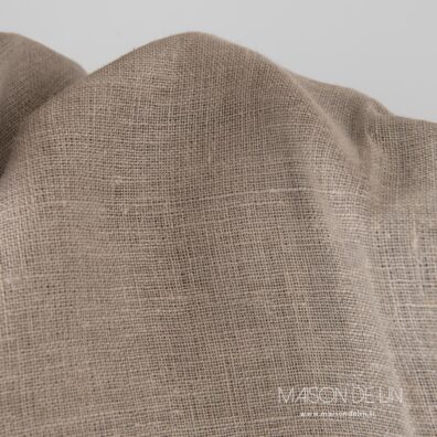 Tissu lin naturel, pas lave.