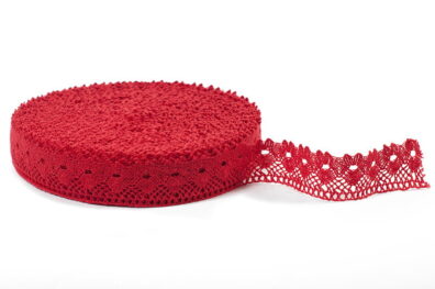 Dentelle rouge de lin No 9