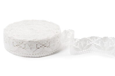 Dentelle blanc cassé de lin No 44