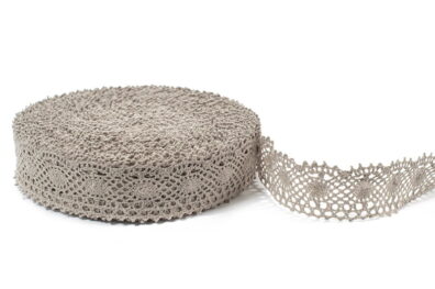 Dentelle naturelle de lin No 18