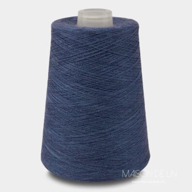 Fils de lin bleu foncé.