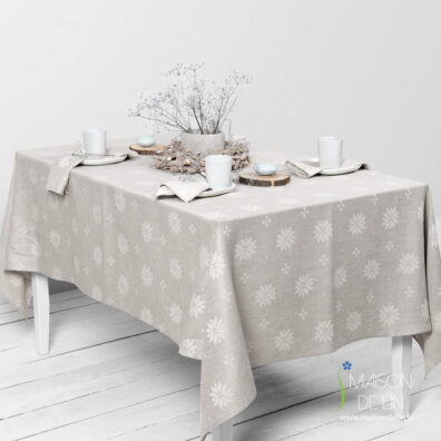 Nappe beige de lin coton Jacquard avec des étoiles blanches.