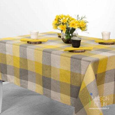 Nappe de lin coton à carreaux large en couleurs jaune gris beige.