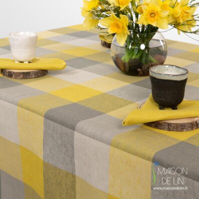 Nappe de lin coton jaune.