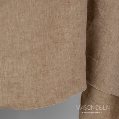 Tissu grande largeur couleur brune 100% lin pour linge de lit.