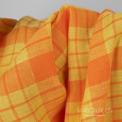 Tissu orange et jaune, lin.