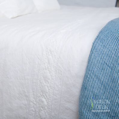 Linge de lit lin coton housse de couette avec dentelles.