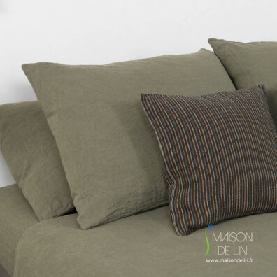 Linge de lit kaki taie d'oreiller.