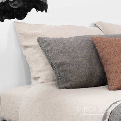 Housse de coussin lin lavé gris anthracite a rombs.