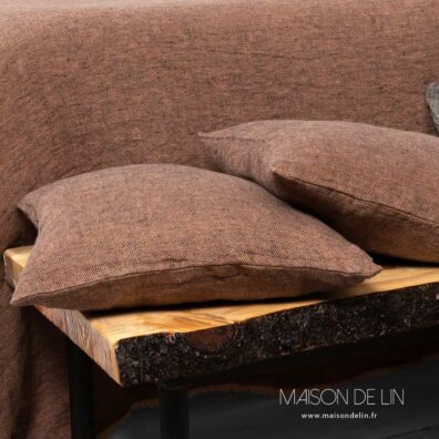Housse de coussin lin lavé brun gris en tailles differentes.