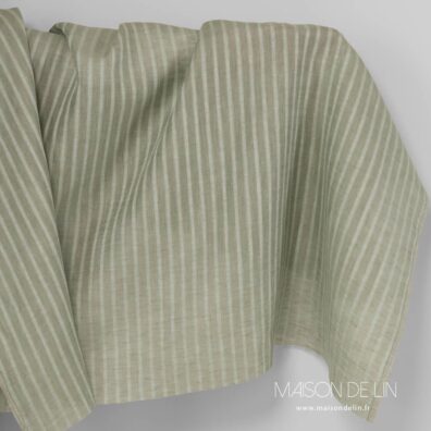 Tissu lin ajouré, couleur vert.