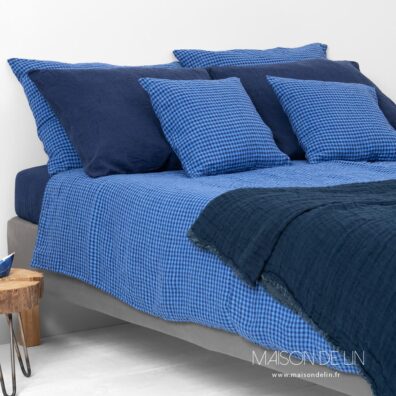 Linge de lit vichy bleu housse de couette.