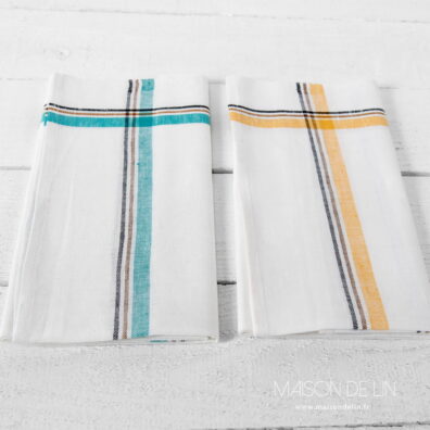 Torchon blanc Set se compose de 2 torchons de cuisine.