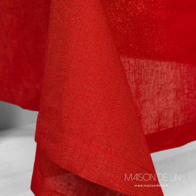 Nappe rouge lin coton Nappe rouge lin coton type du bord - bordure pliée de 4cm.