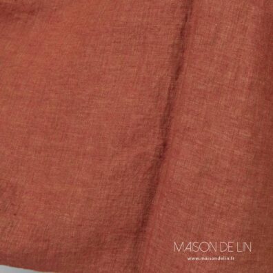 Tissu lin rouge, melange de rouge et brun.