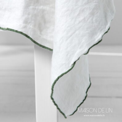 nappe lin lave avec decorative babylock vert.